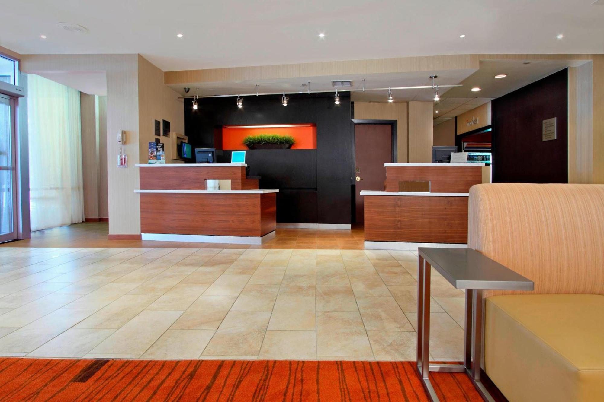 Courtyard By Marriott Lyndhurst/Meadowlands Экстерьер фото